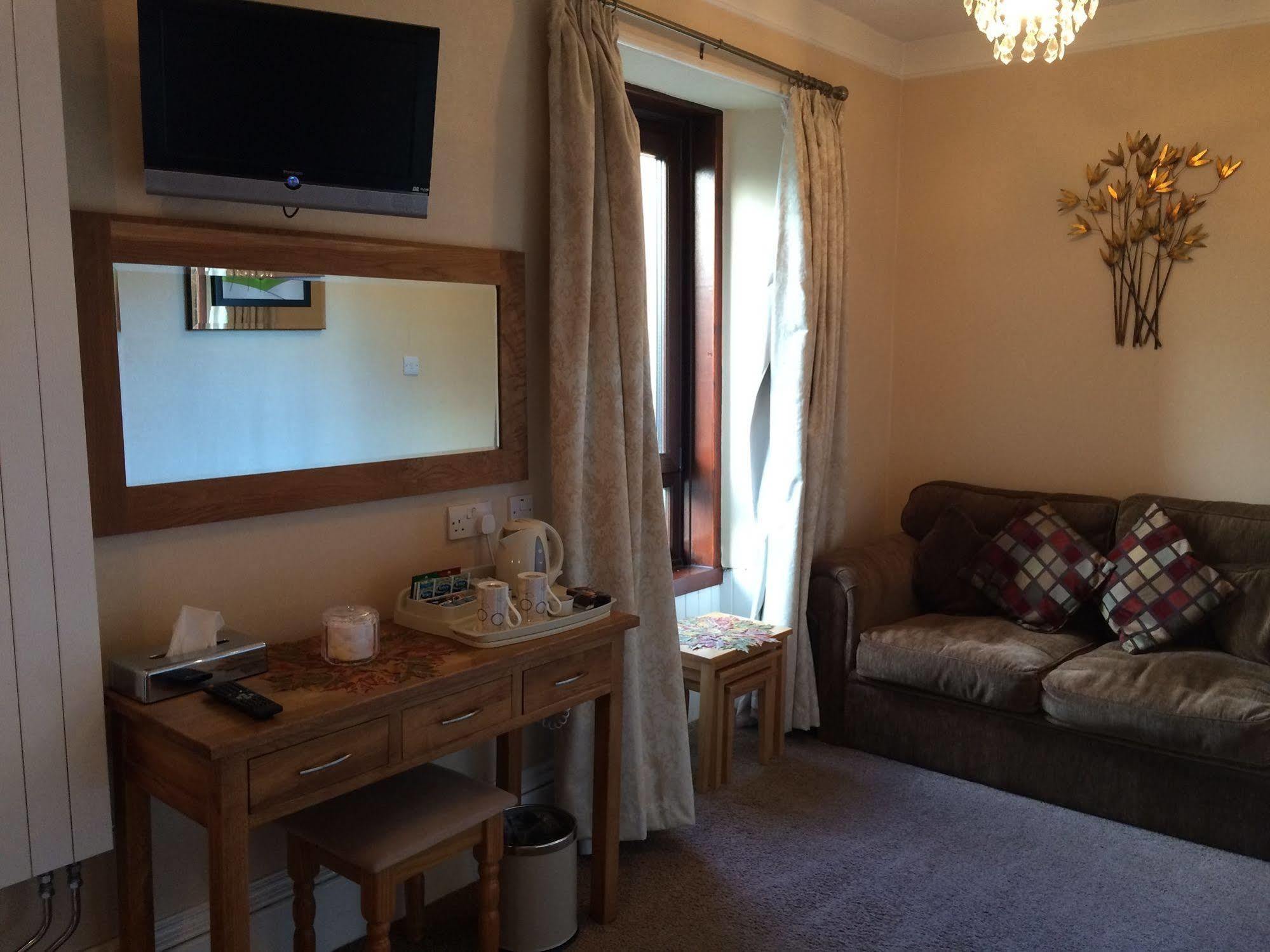 Hebridean Guest House 스토노웨이 외부 사진